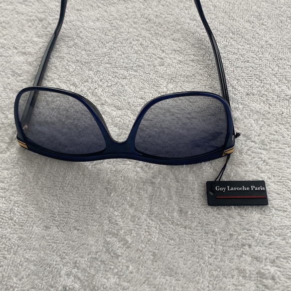 Guy Laroche Accessories Authentic Vintage 8s Guy Larouche Dark Blue